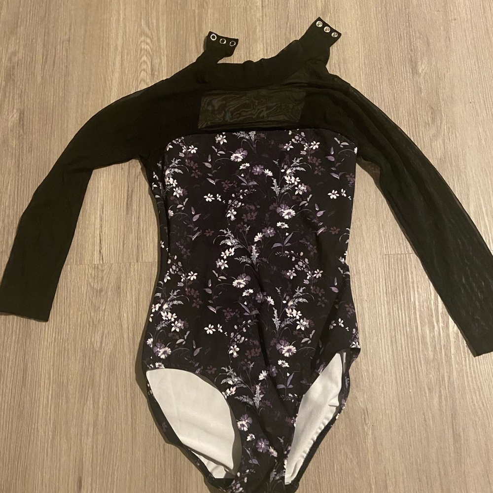 Flower patterned Eleve leotard